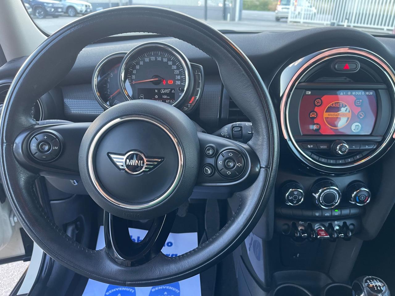 MINI COOPER 1.5D 5 PORTE BICOLOR FULL LED MY19