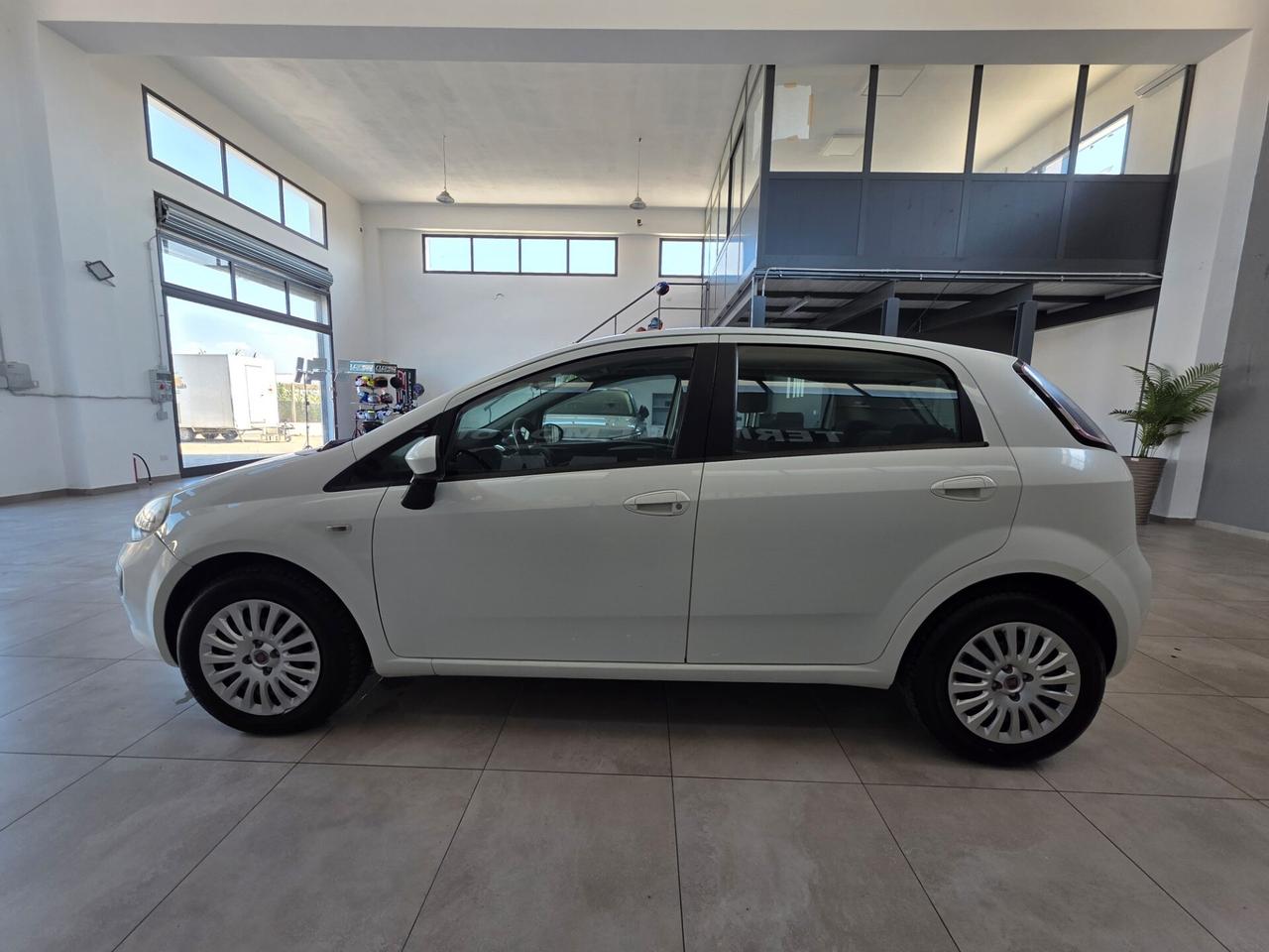 Fiat Punto Evo 1.6 Mjt DPF 5 porte Emotion