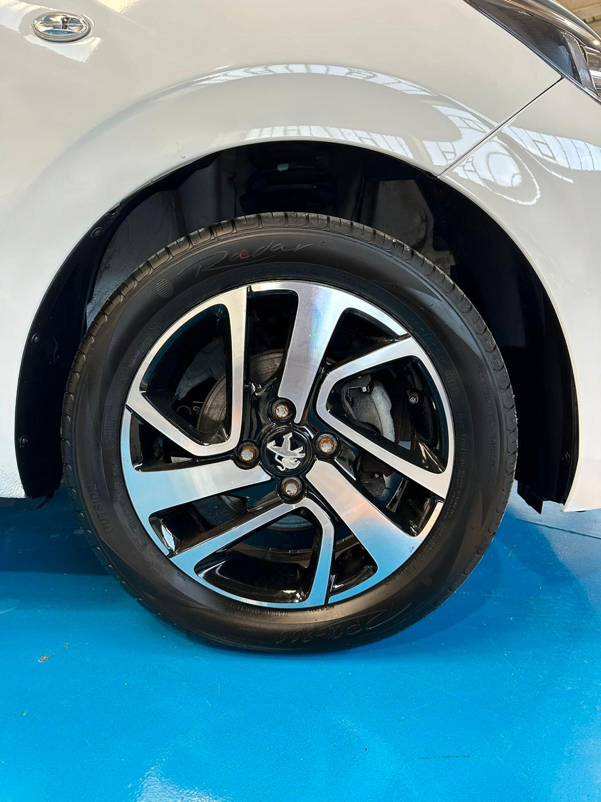 Peugeot 108 VTi 72 ETG 5 porte Active