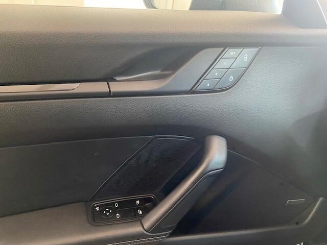 PORSCHE 992 CARRERA T