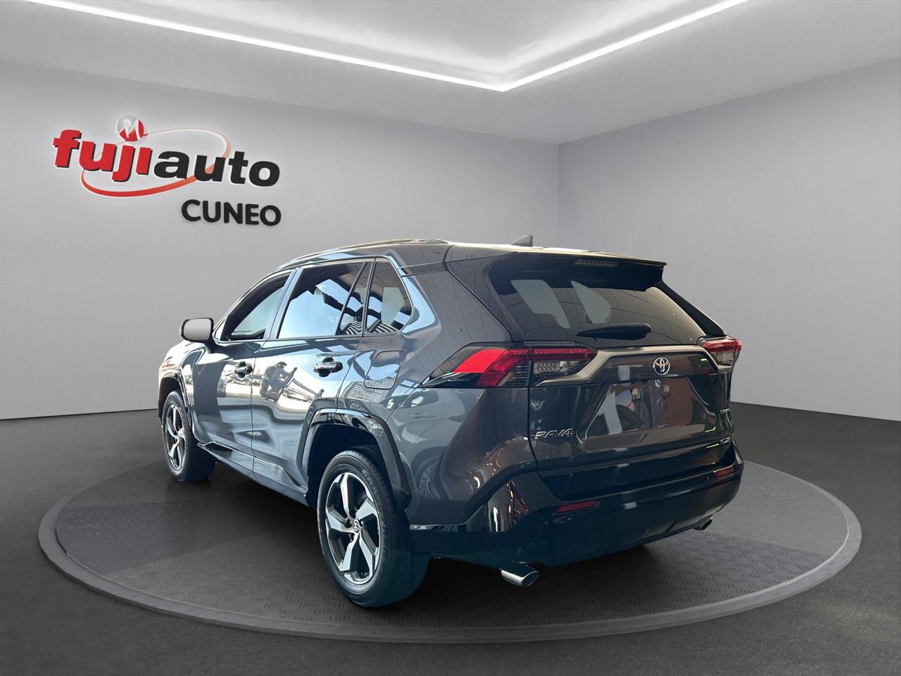 Toyota 2.5 PHEV MORE DYNAMIC AWD