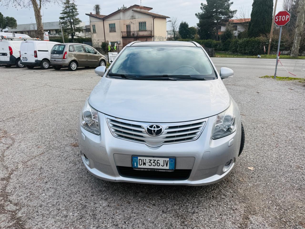 Toyota Avensis 2.2 D-Cat aut. Wagon Executive E5A