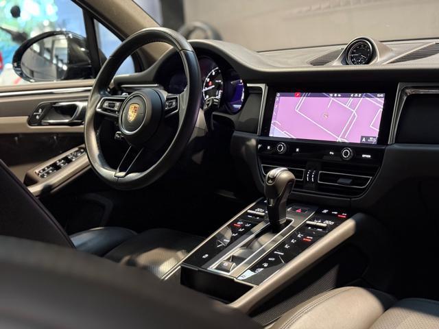 PORSCHE Macan 2.0