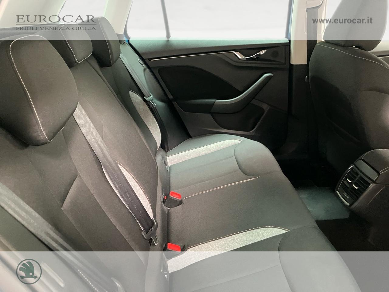 Skoda Kamiq 1.0 tsi selection 115cv