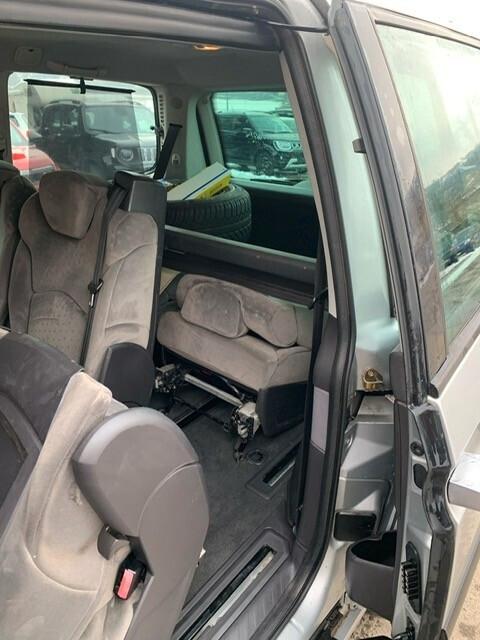 Peugeot 807 in ottimo stato di meccanica 7 posti scomponibili