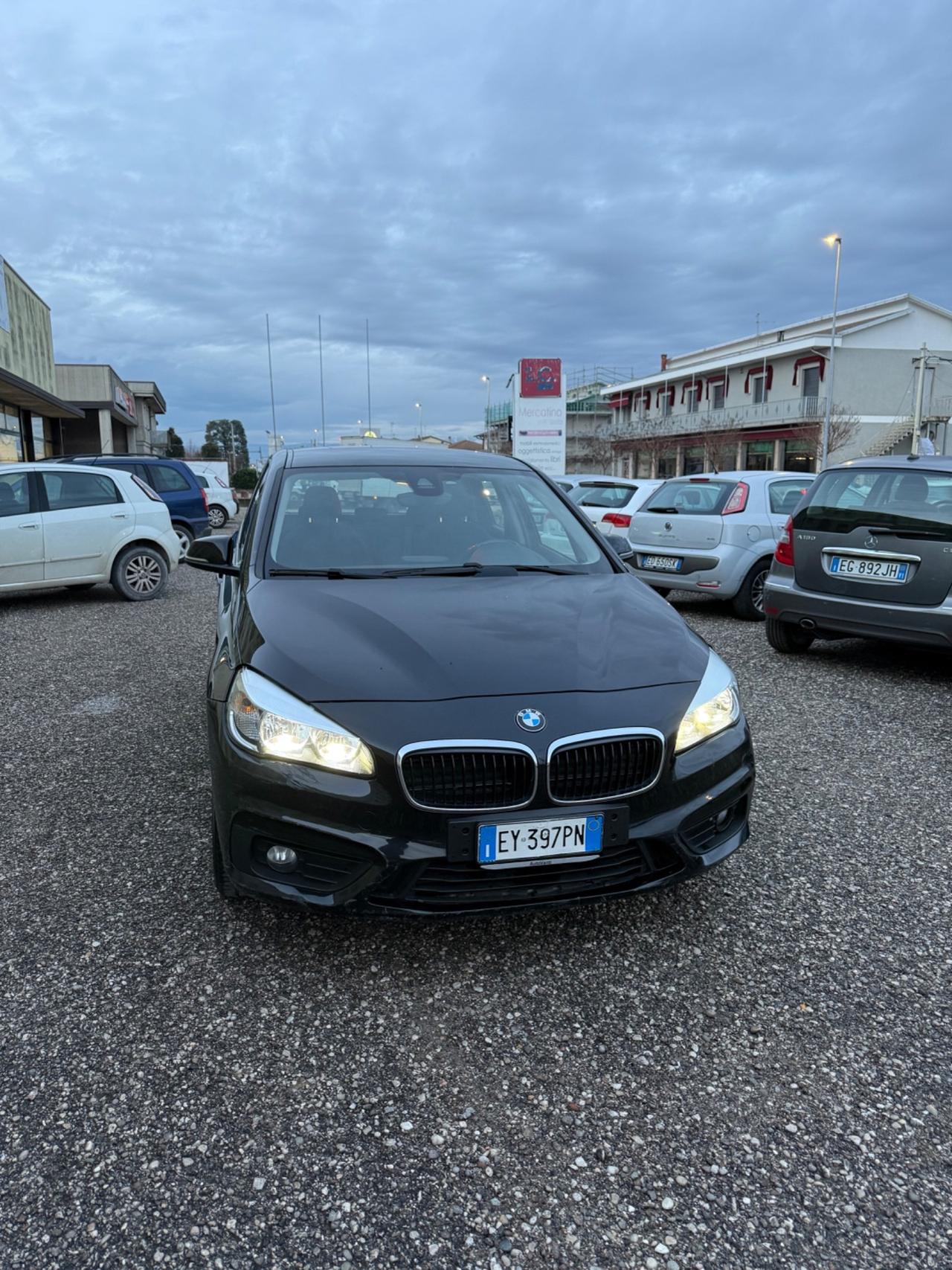 Bmw 2er Active Tourer 218d Luxury