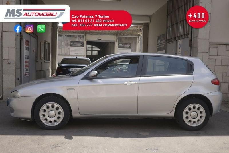Alfa Romeo 147 Alfa Romeo 147 5p 1.6 ts 16v BlackLine 105cv ANNO 2005