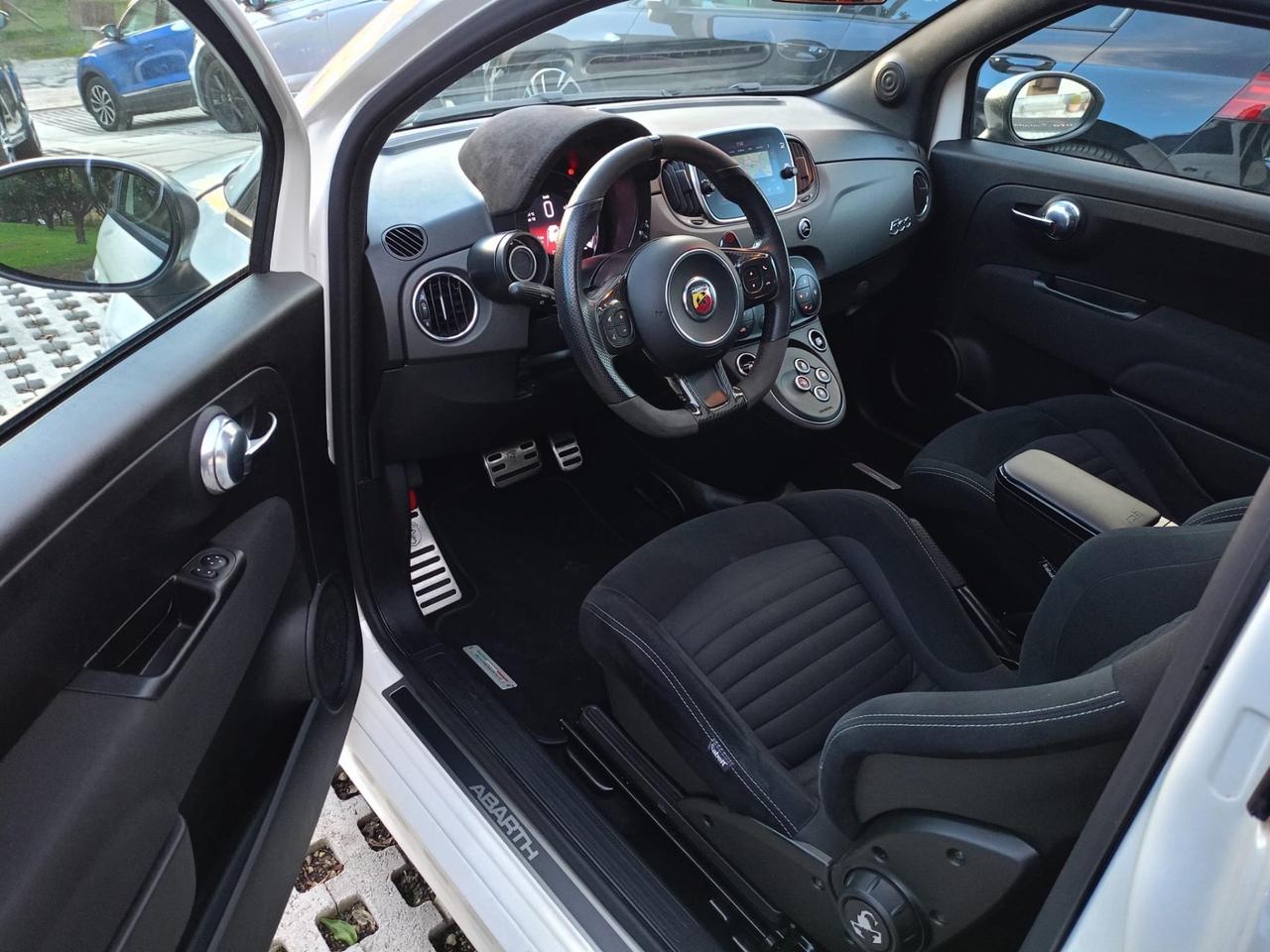 Abarth 595 1.4 Turbo T-Jet 180 CV Competizione