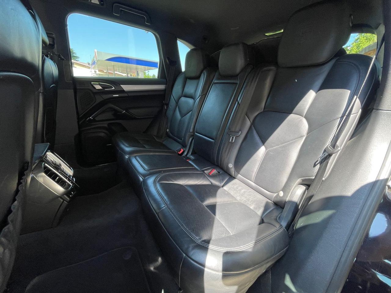 Porsche Cayenne Platinum Edition 3.0 #6240