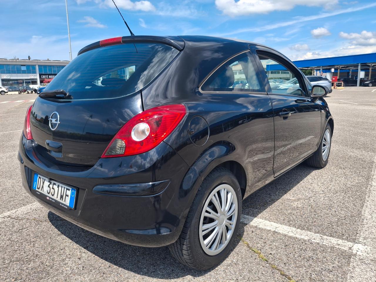 OPEL CORSA 1.2 Benzina Sport-OK NEOPATENTATI-