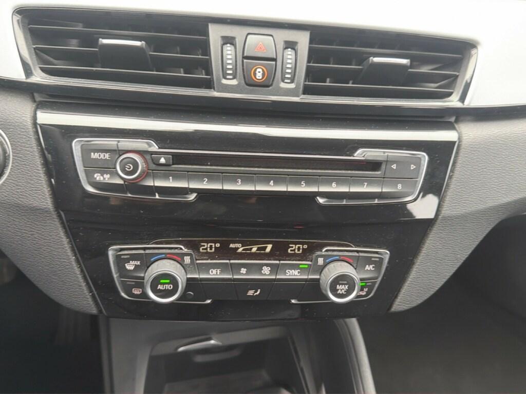 BMW X1 18 d Business xDrive Steptronic