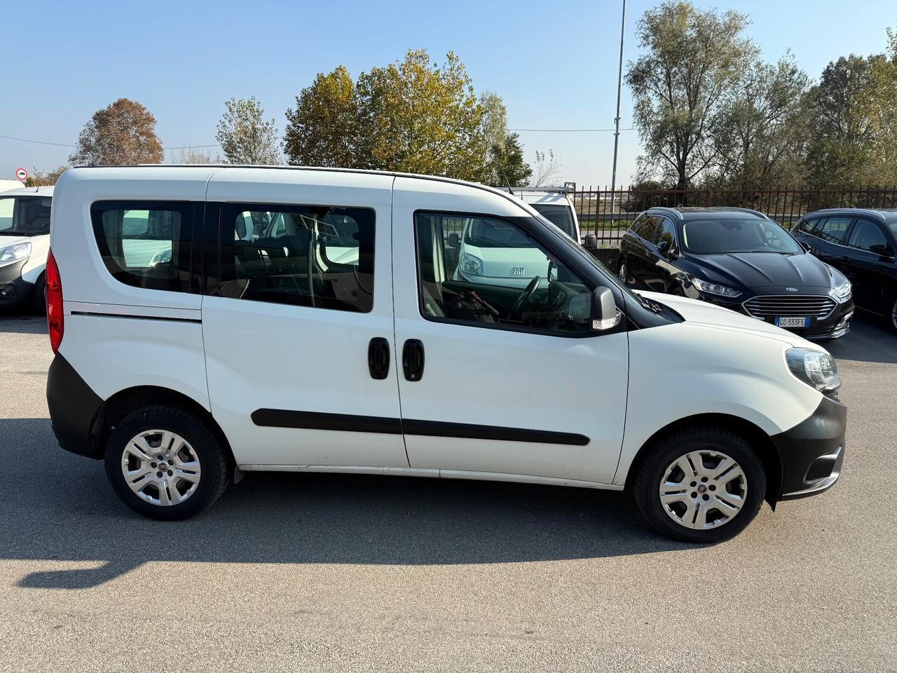 Fiat Doblo Combi N1 Autocarro 5 POSTI