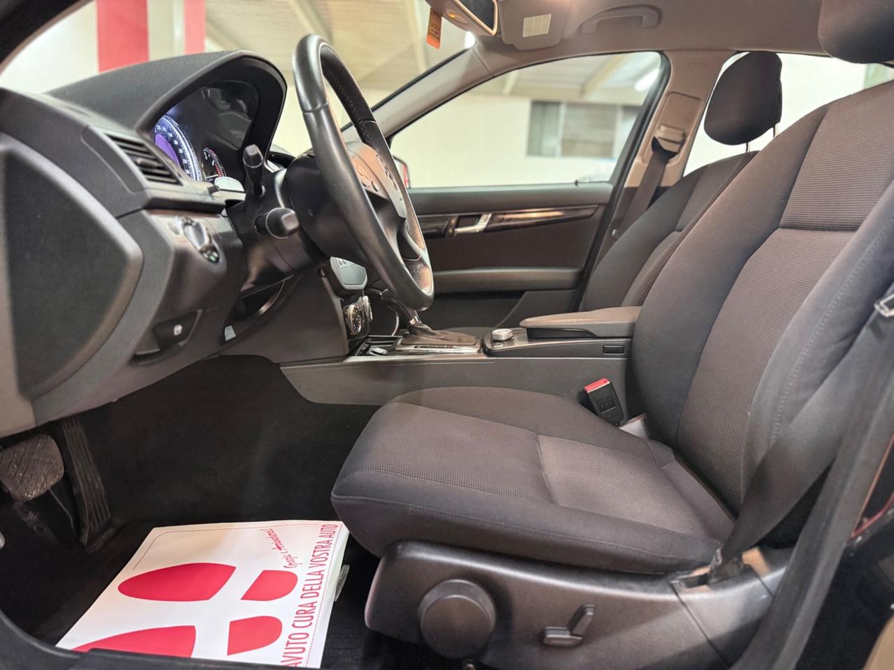 Mercedes-benz C 220 CDI BlueEFFICIENCY Avantgarde AMG