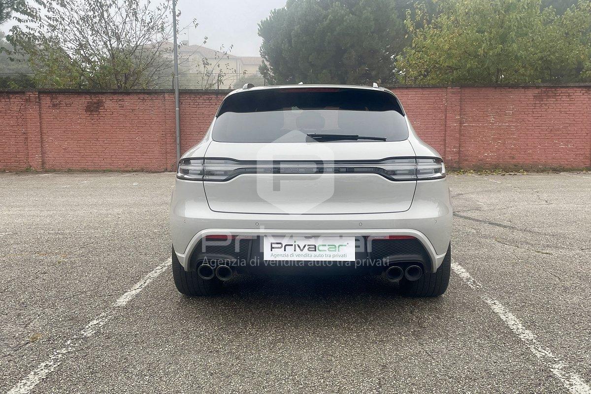 PORSCHE Macan 2.0