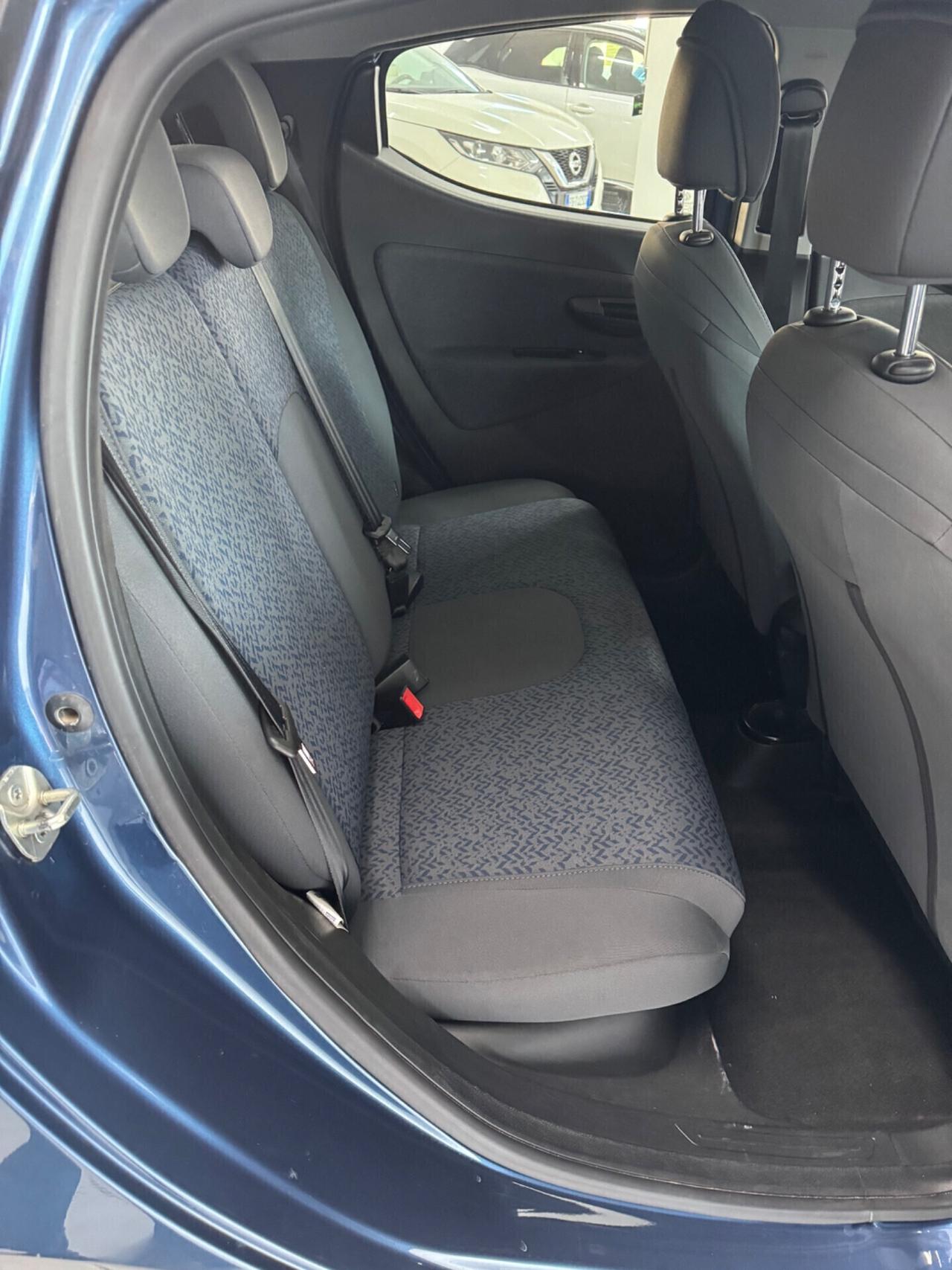 Lancia Ypsilon 1.0 FireFly 5 porte S&S Hybrid Silver Plus