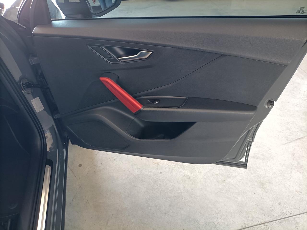 Audi Q2 35 TDI CV 150 S tronic Identity Black 10/2020