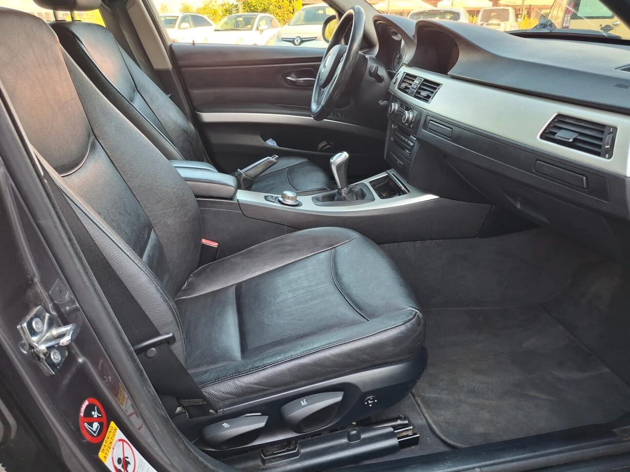 Bmw 318d cat Touring MSport-NAVIGATORE-PELLE-