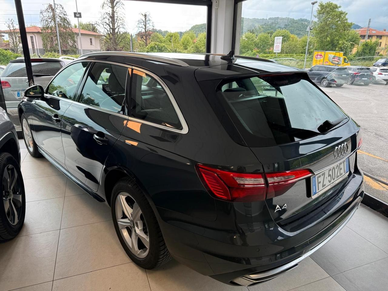 Audi A4 Avant 30 TDI/136 CV S tronic Business