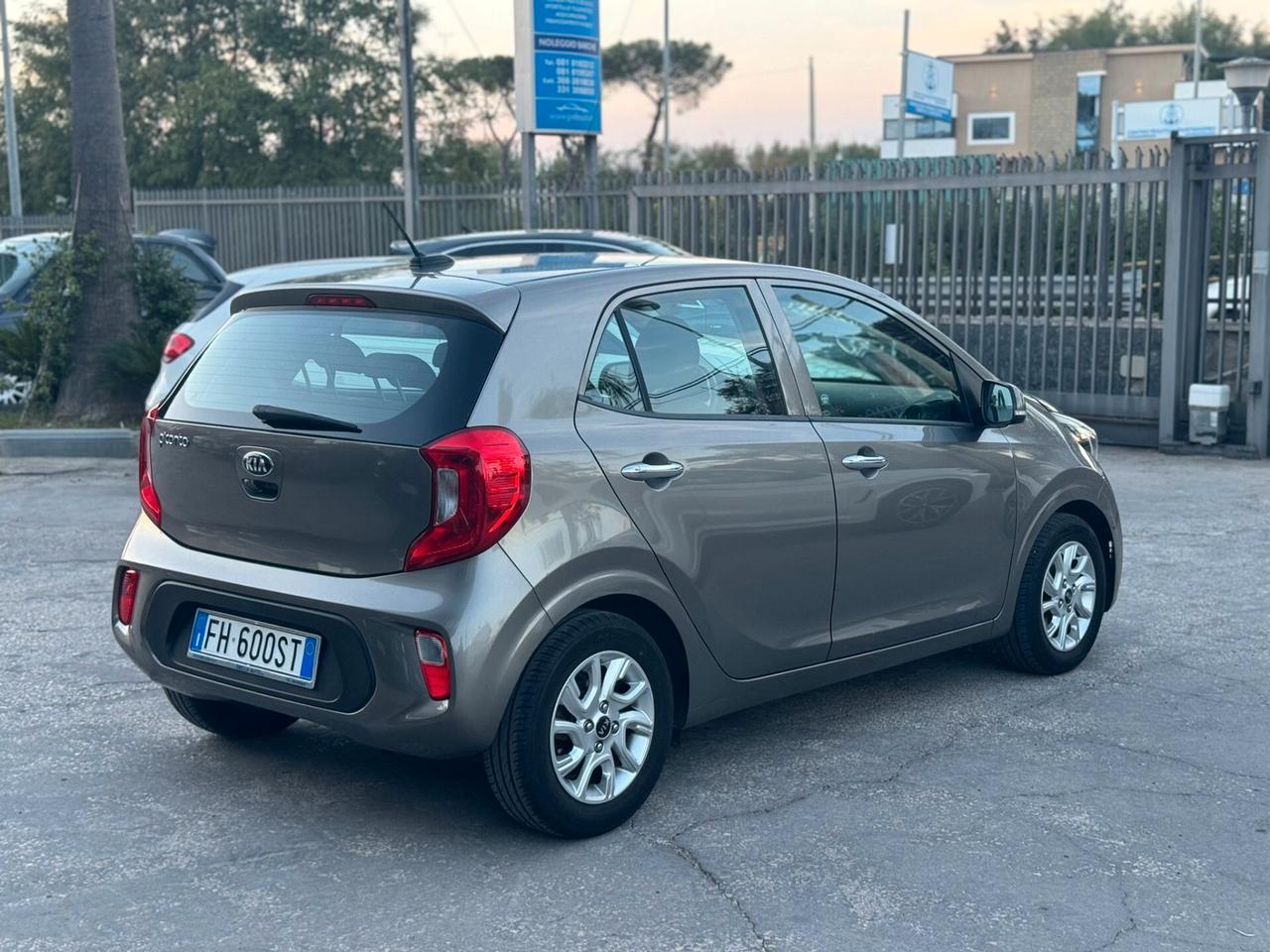 Kia Picanto 1.0 12V 5 porte GT LINE