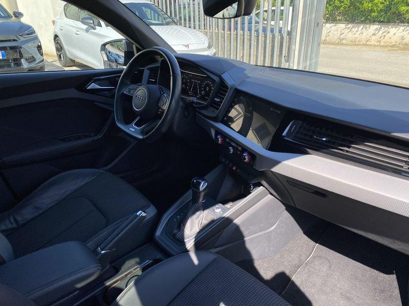 Audi A1 SPB S Line interno ed esterno 1.0 TFSI 110CV S-Tronic quattro 30