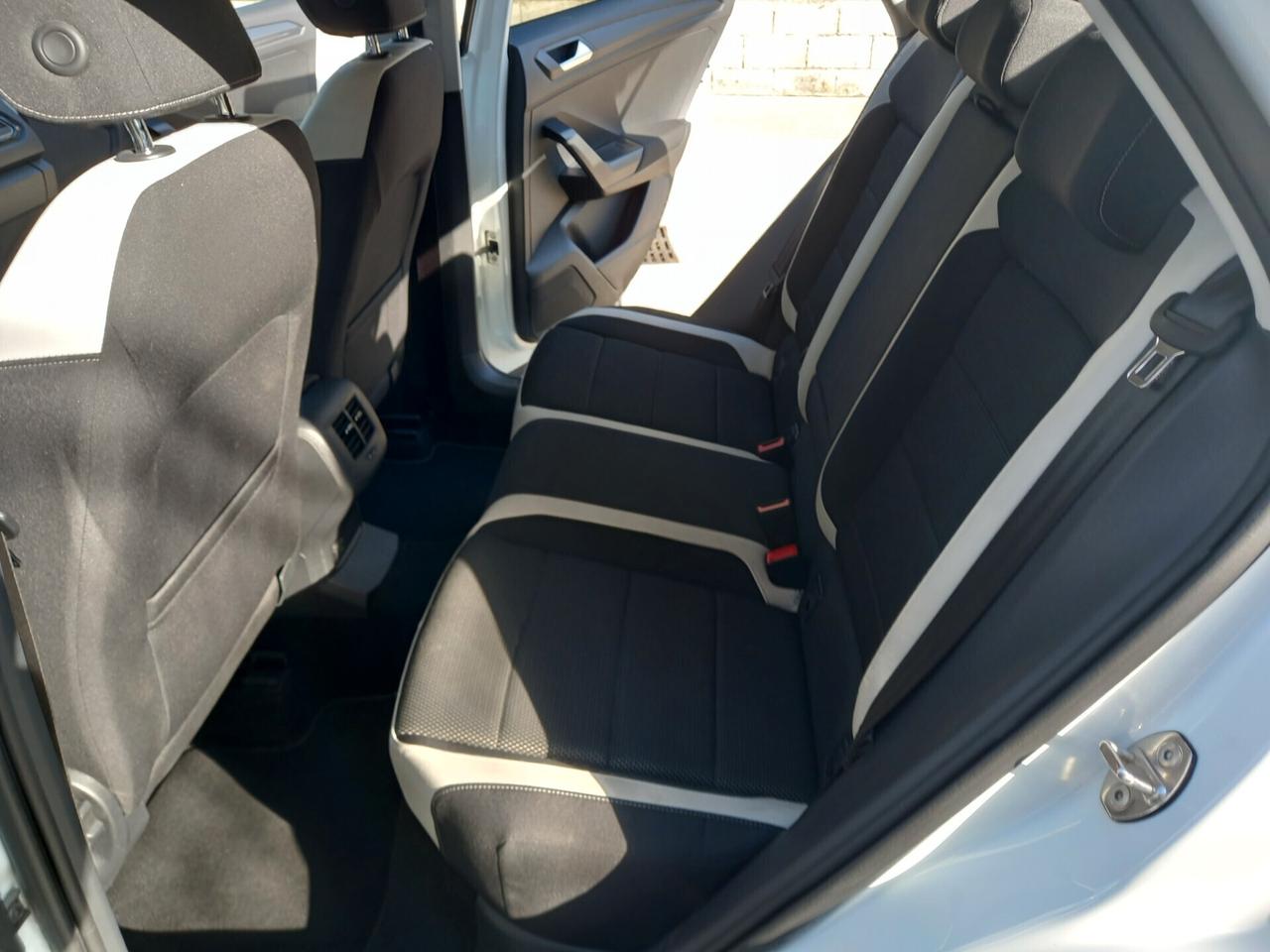 Volkswagen T-Roc 1.6 TDI SCR BlueMotion Technology