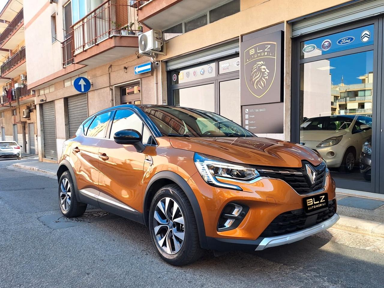Renault Captur Plug-in Hybrid E-Tech 160 CV Initiale Paris
