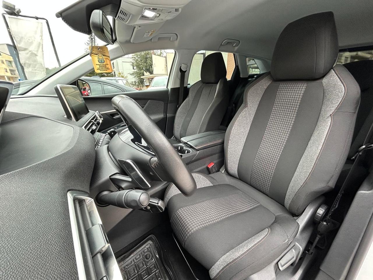 Peugeot 3008 BlueHDi 130 S&S Business