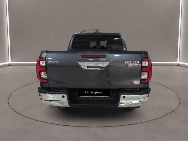 TOYOTA Hilux 4ª serie - 2.4 D-4D A/T 4WD 4 porte Double Cab
