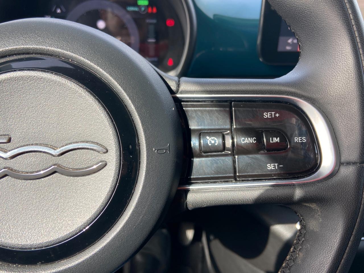 Fiat 500e 42 kWh Icon