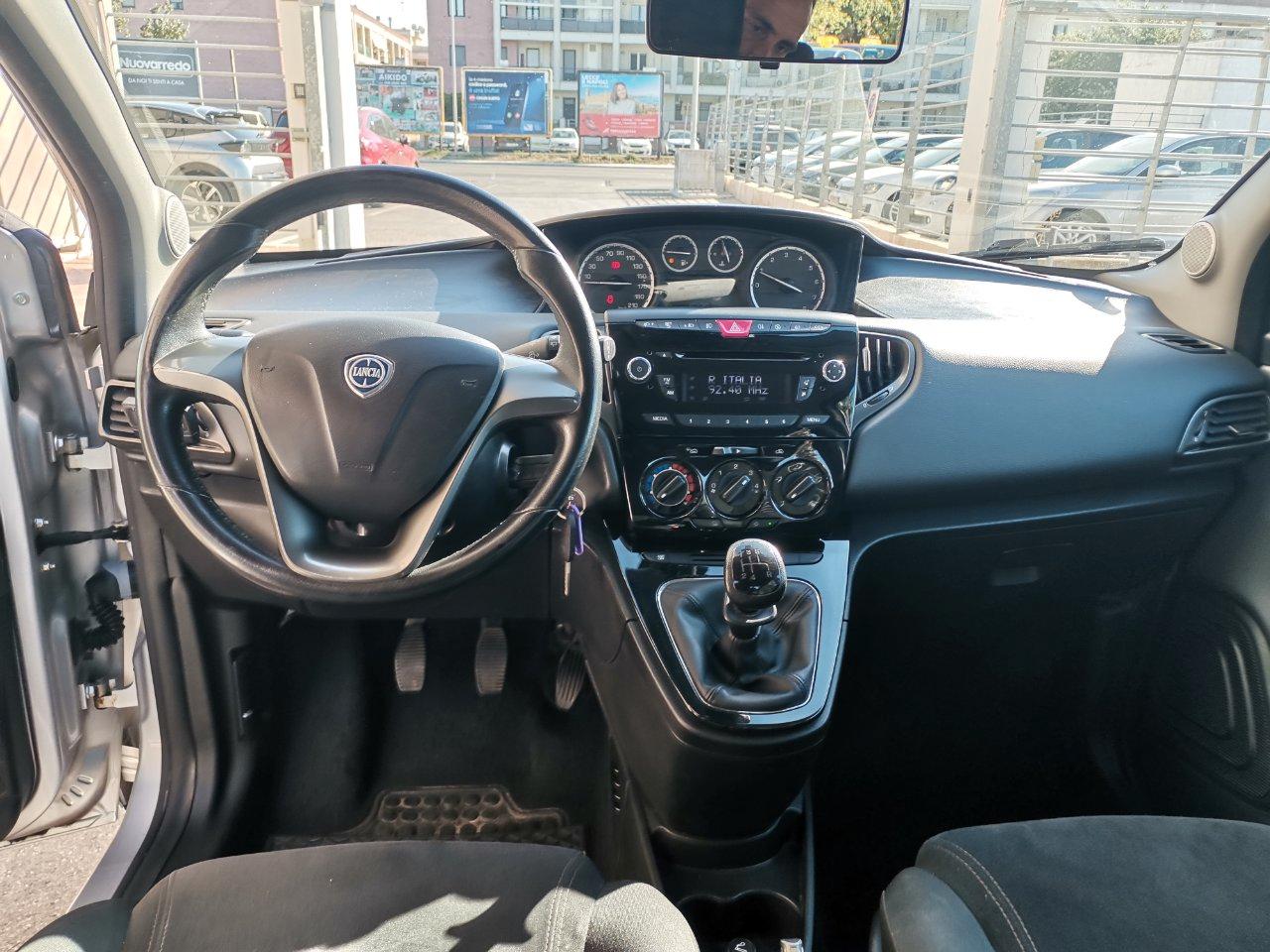 Lancia Ypsilon 5 Porte Ypsilon 1.2 8v Gold s&s 69cv