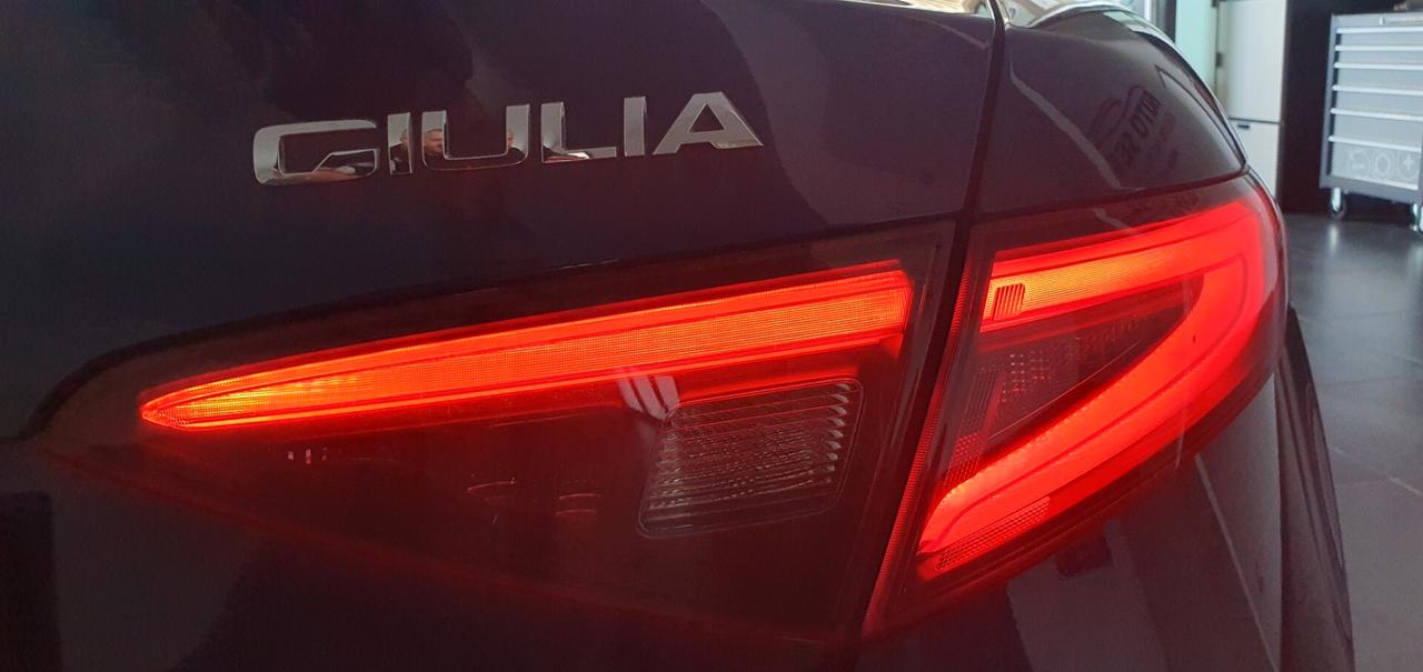 Alfa Romeo Giulia 2.2 Turbodiesel 180 CV AT8 Super