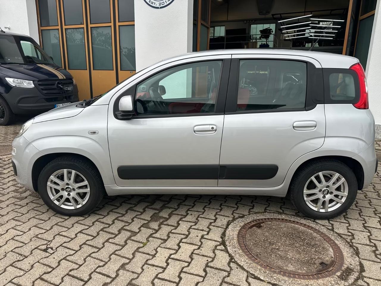 Fiat Panda 1.2 Lounge/5 posti/Prima mano/Aria condizionata