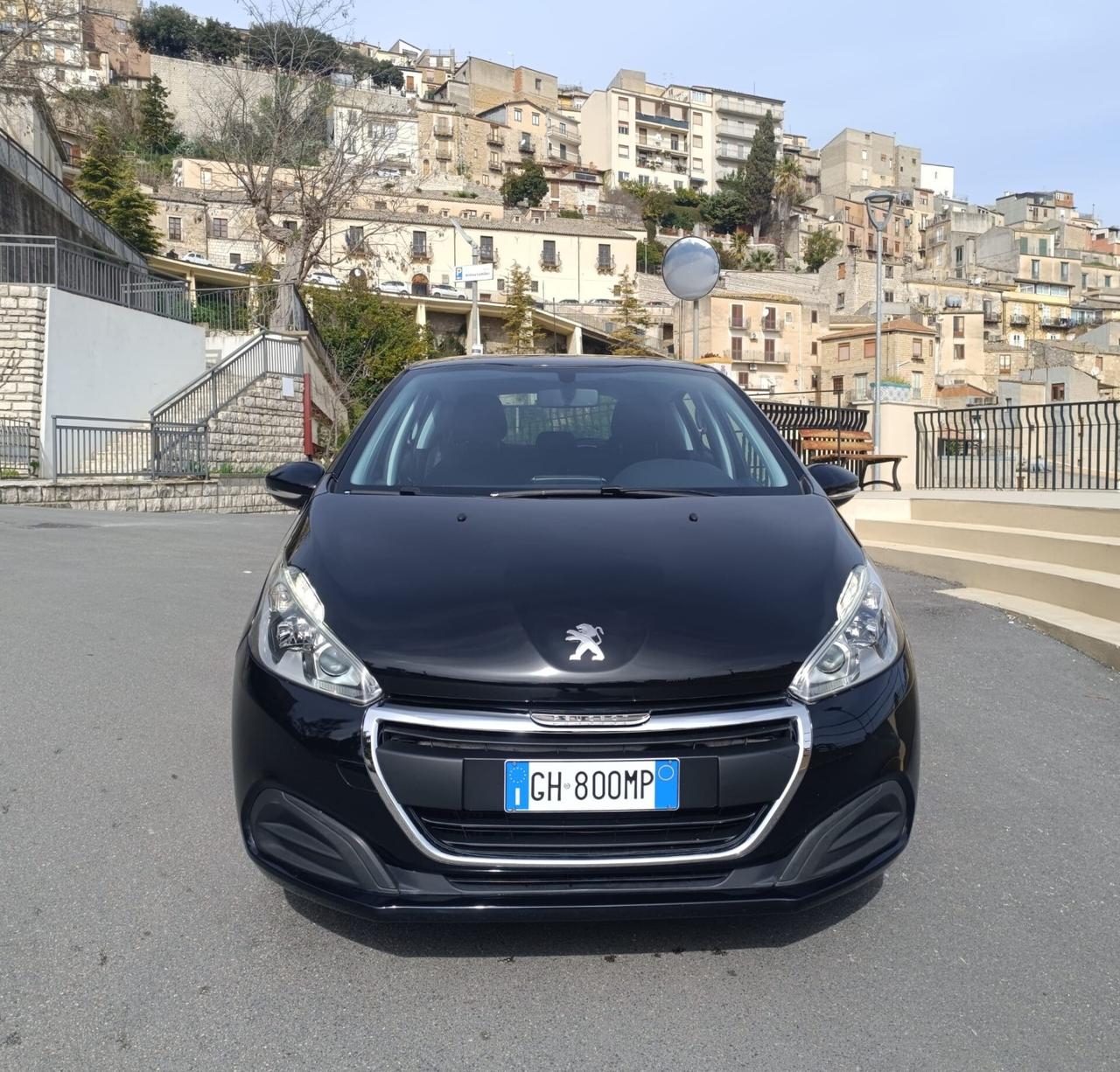 Peugeot 208 BlueHDi 100 5 porte Allure