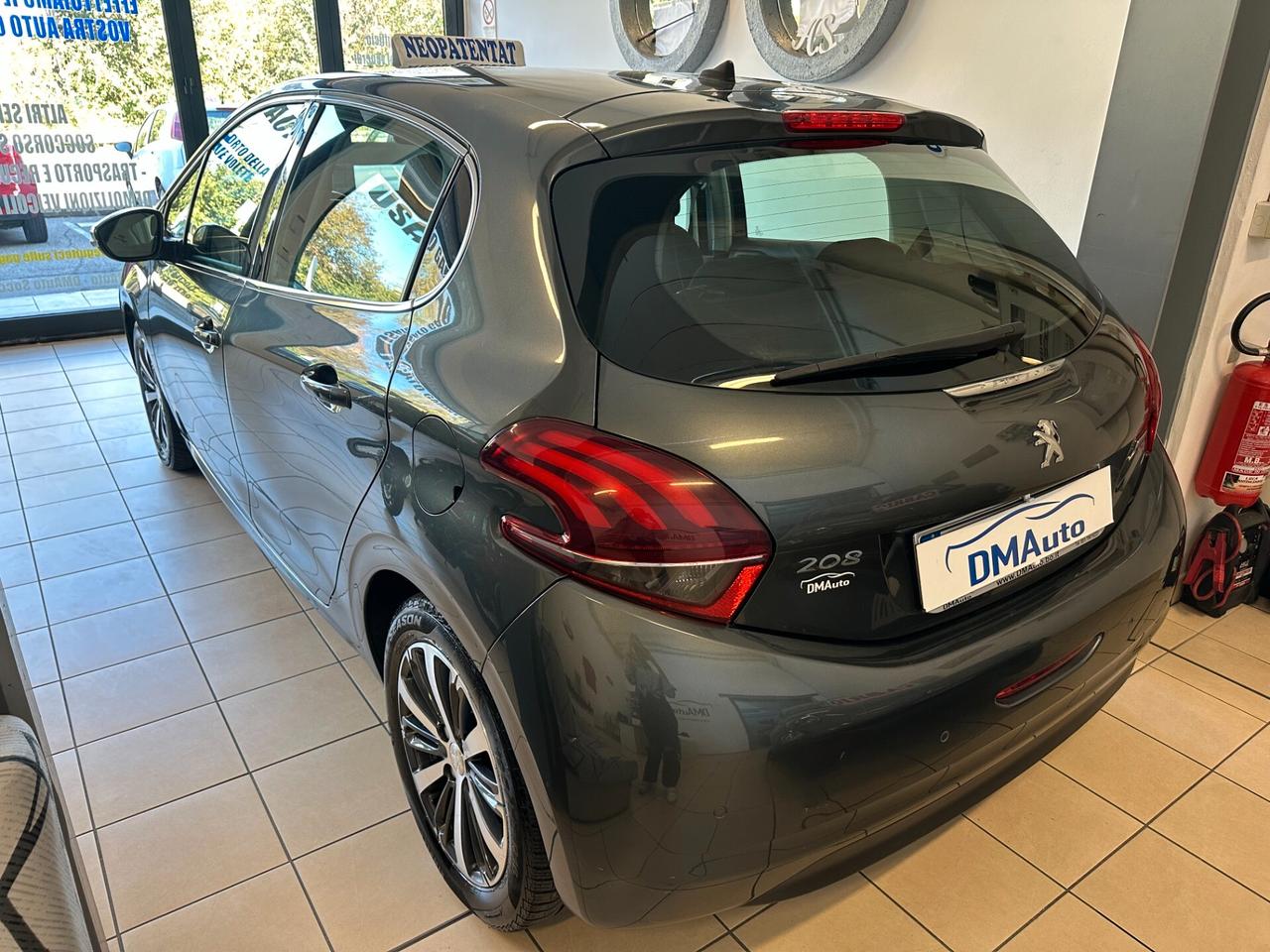 Peugeot 208 PureTech 82 5 porte Allure