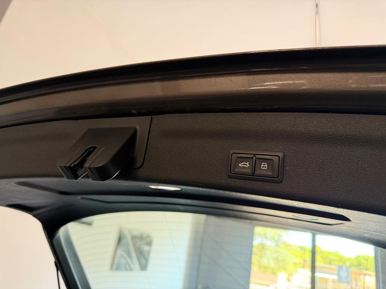 Audi A6 Avant 40 2.0 Tdi Quattro 204CV Fari Matrix