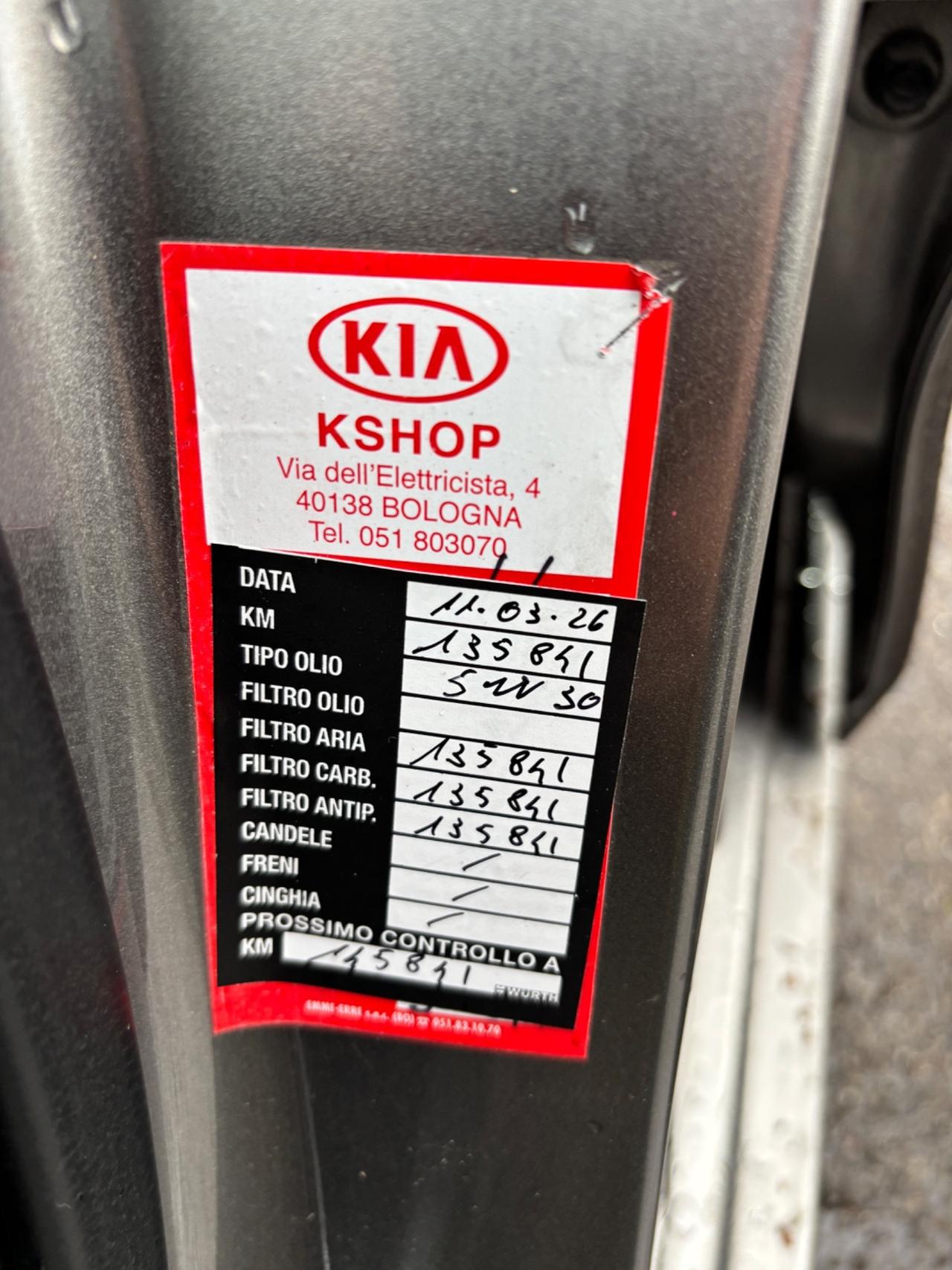 Kia Carens 1.7 CRDi 141 CV Platinum