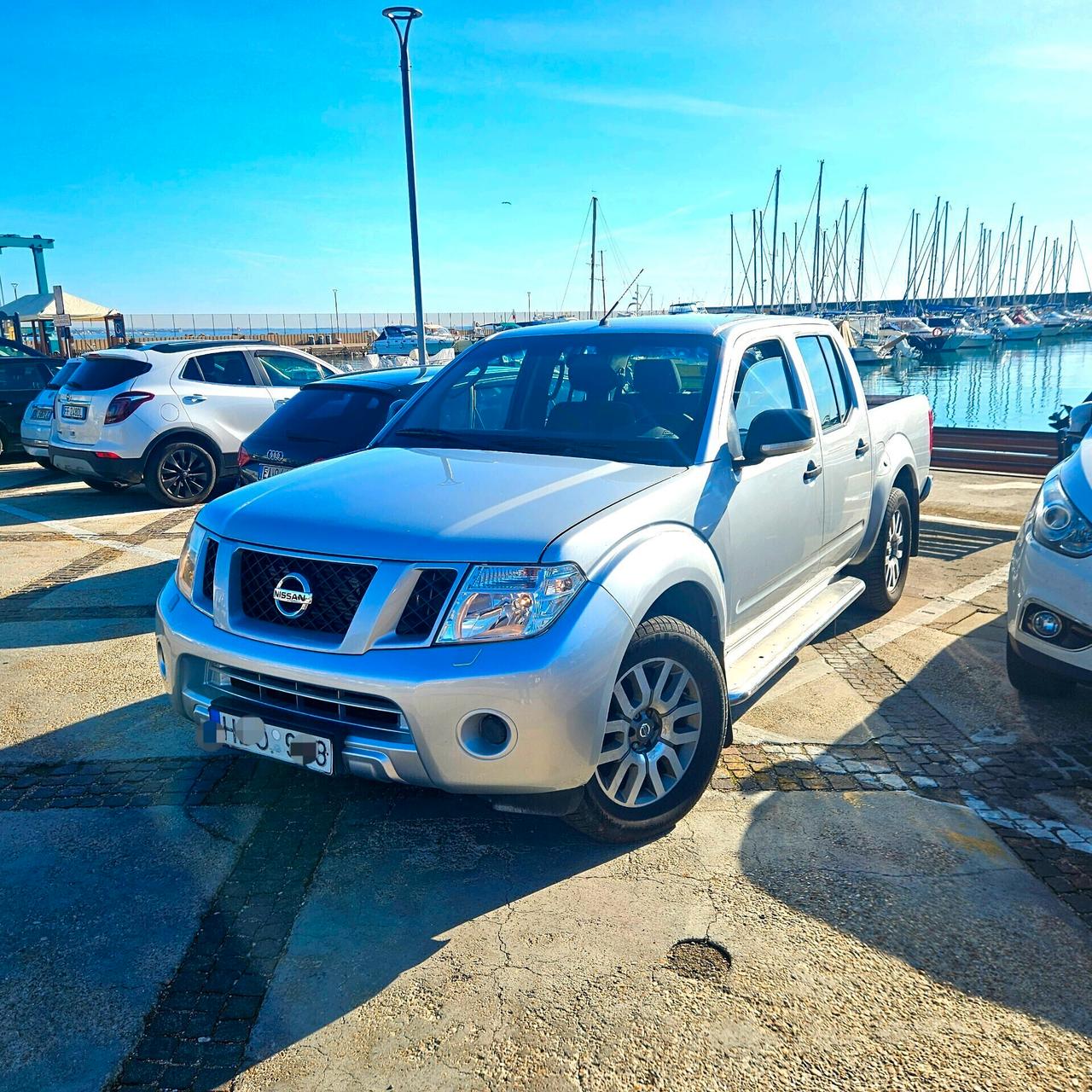 Nissan Navara 2.5 dCi 190CV 4 porte Double Cab Sport