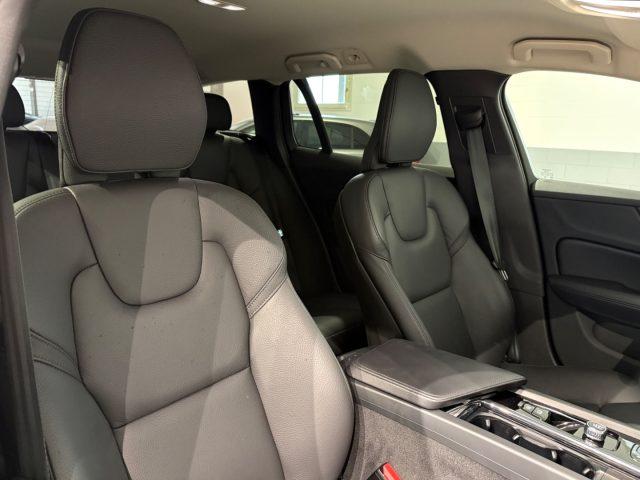 VOLVO V60 Cross Country B4 (d) AWD auto. Plus PREZZO REALE