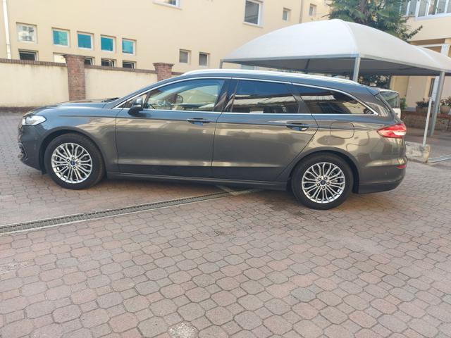 FORD Mondeo Titanium Business 2.0 HEV