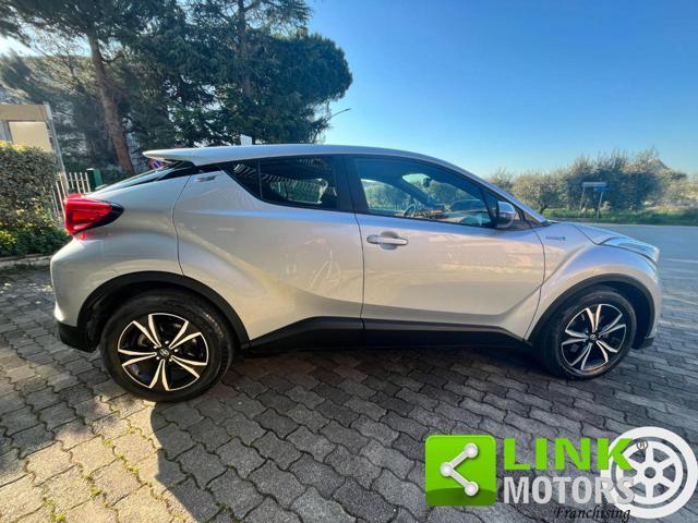 TOYOTA C-HR 1.8 Hybrid E-CVT Lounge