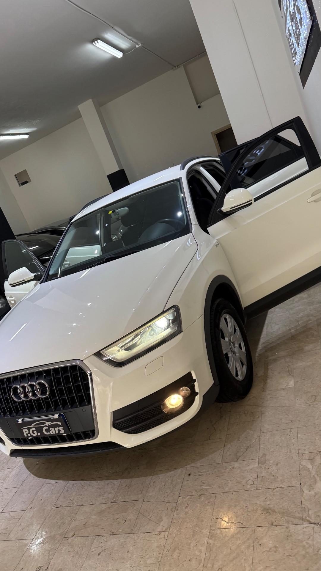 Audi Q3 2.0 TDI GANCIO TRAINO