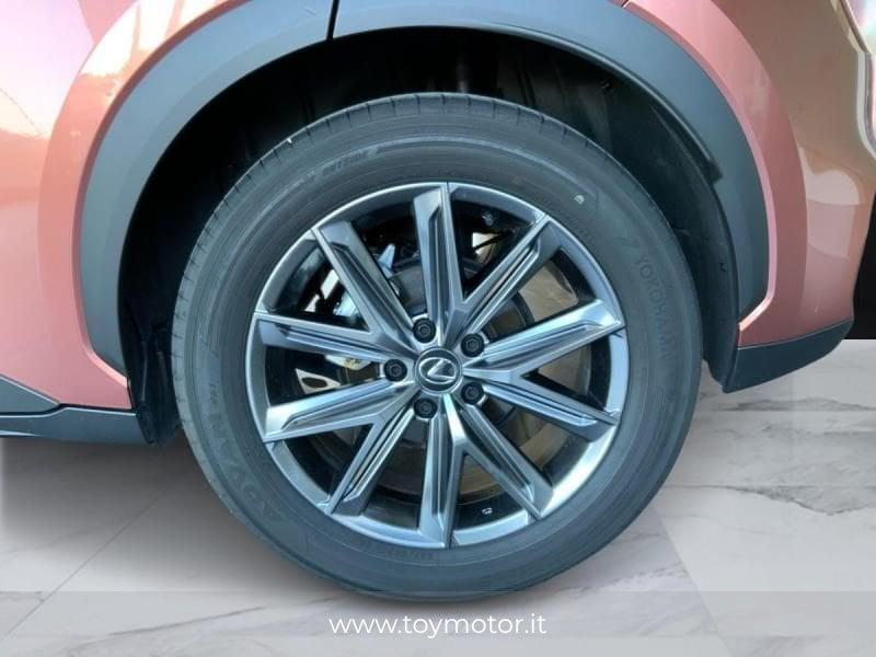Lexus LBX Hybrid Relax
