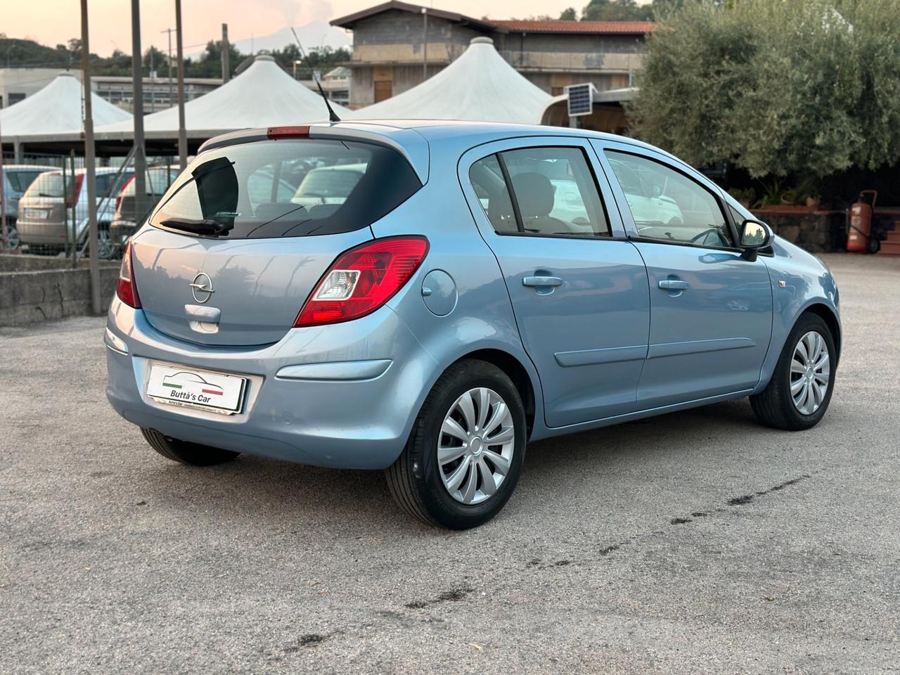 Opel Corsa 1.2 5 porte Automatica