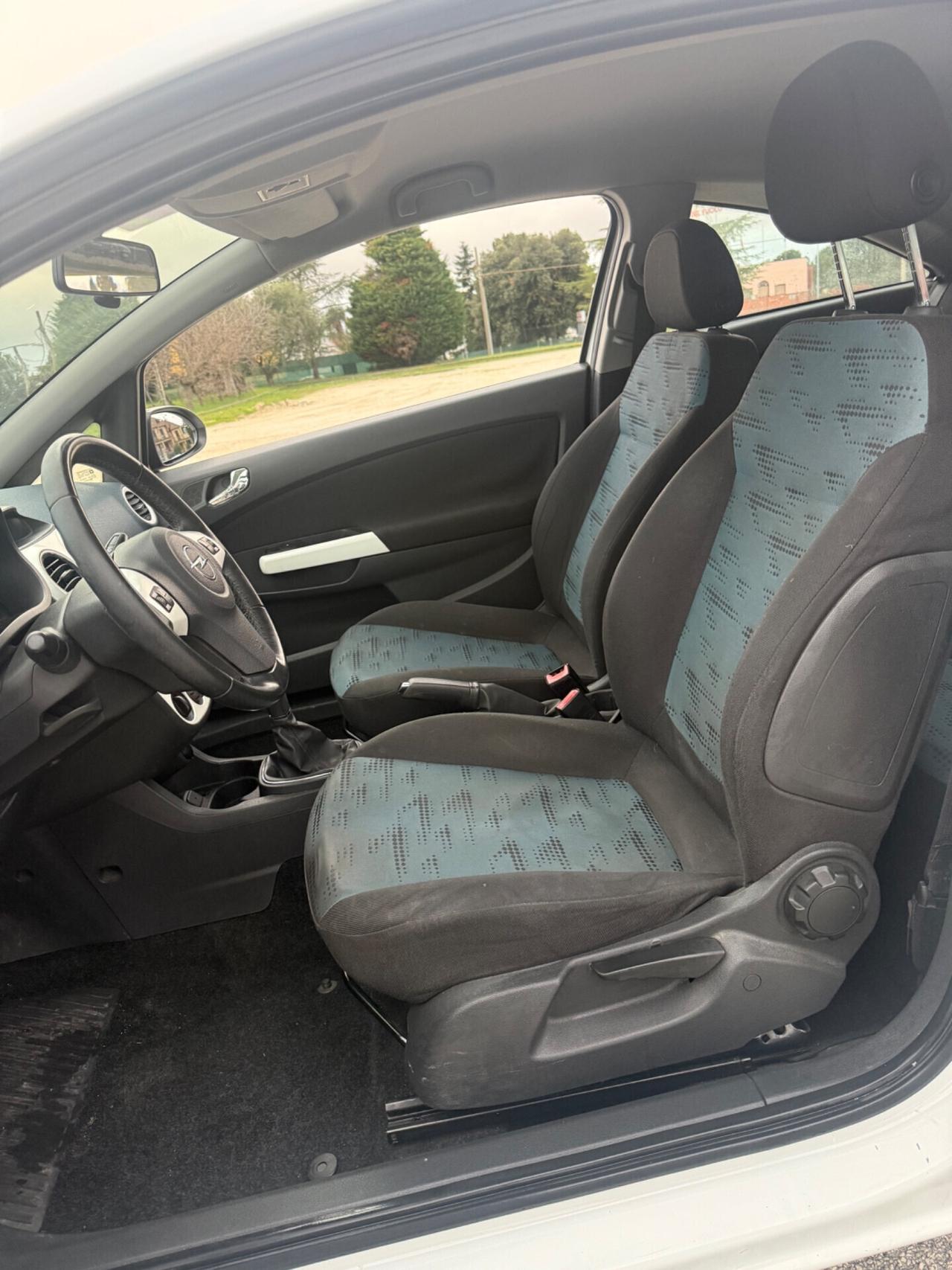 Opel Corsa 1.0 Benzina 65cv NEOPATENTATI OK
