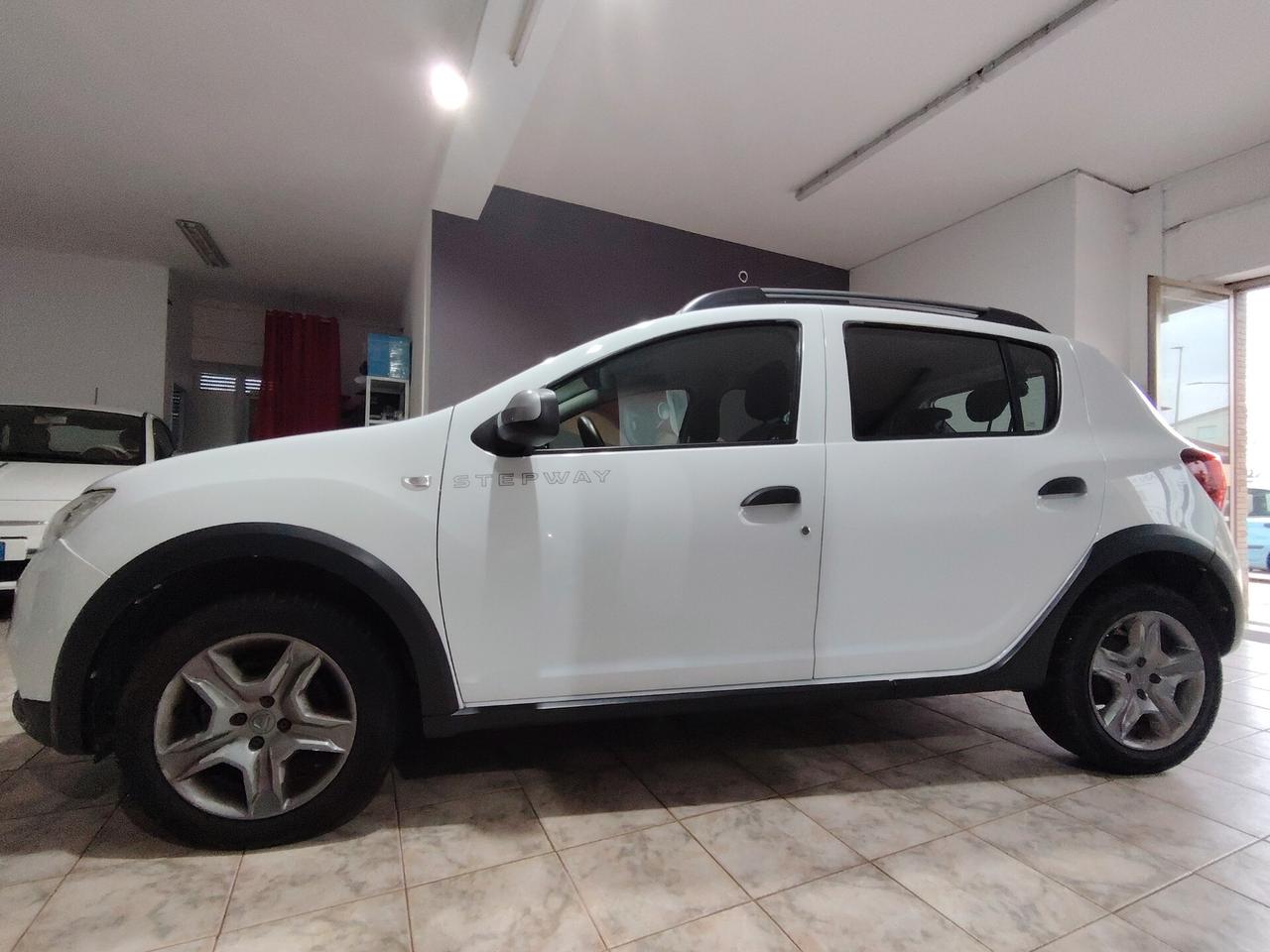 Dacia Sandero 0.9 TCe 12V TurboGPL 90CV Start&Stop Lauréate