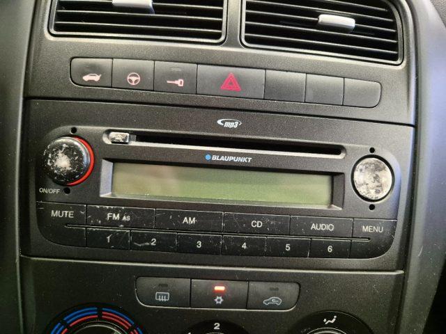 FIAT Grande Punto 1.4 5 porte Dynamic - NEOPAT. - Clima - Mp3