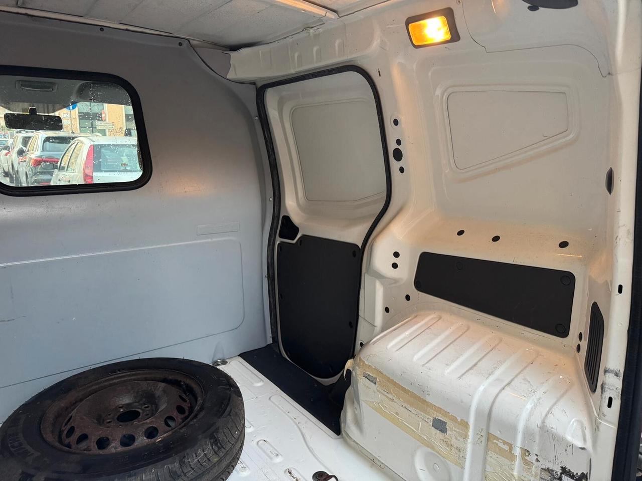 Peugeot Bipper Tepee 1.4 HDi 70CV Outdoor