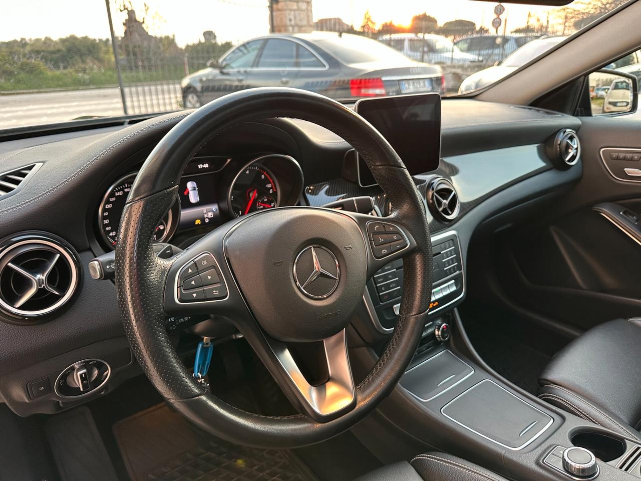 Mercedes-benz GLA 200d Night Edition 2019 Tetto