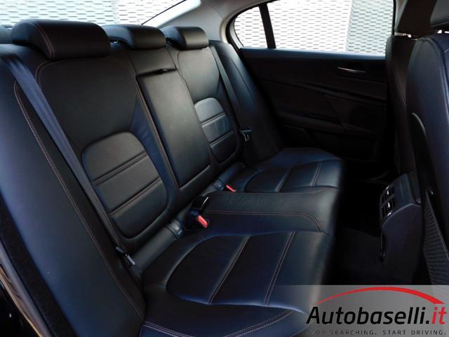 JAGUAR XE 2.0 D TURBO 180CV AUTOMATICA PRESTIGE