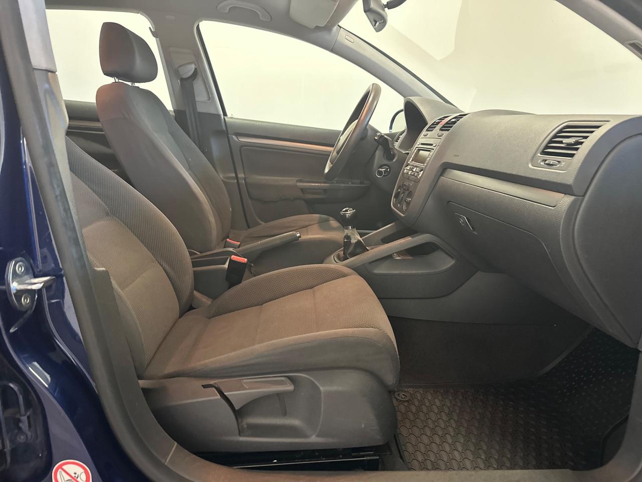 Volkswagen Golf 1.6 16V FSI 5p. Comfortline